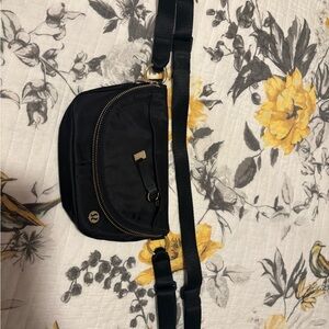 Lululemon 2L Micro Festival Black Crossbody Bag with Gold Hardware